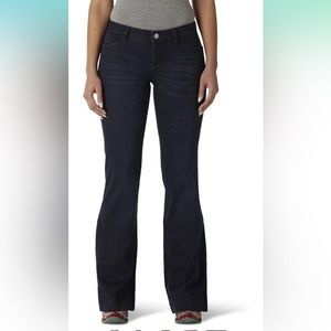 Wrangler retro women’s jeans wide leg 13/14x34. Brand new.